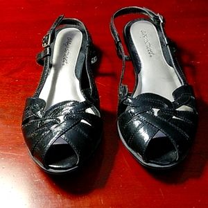 Easy Street sandals, 8.5W, black patent, slightly used